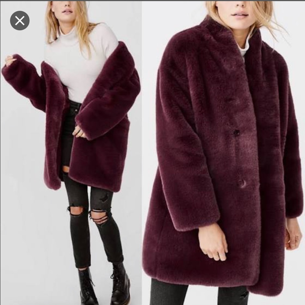Abercrombie & Fitch faux fur large maroon coat